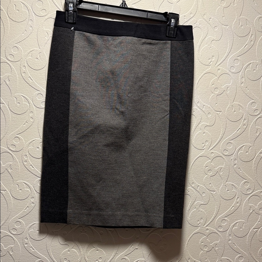 Ann Taylor Gray and Black Pencil Skirt